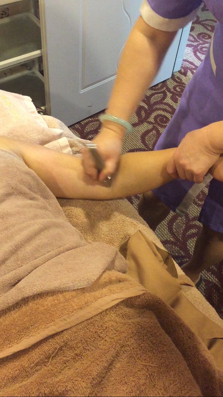 ARM MASSAGE